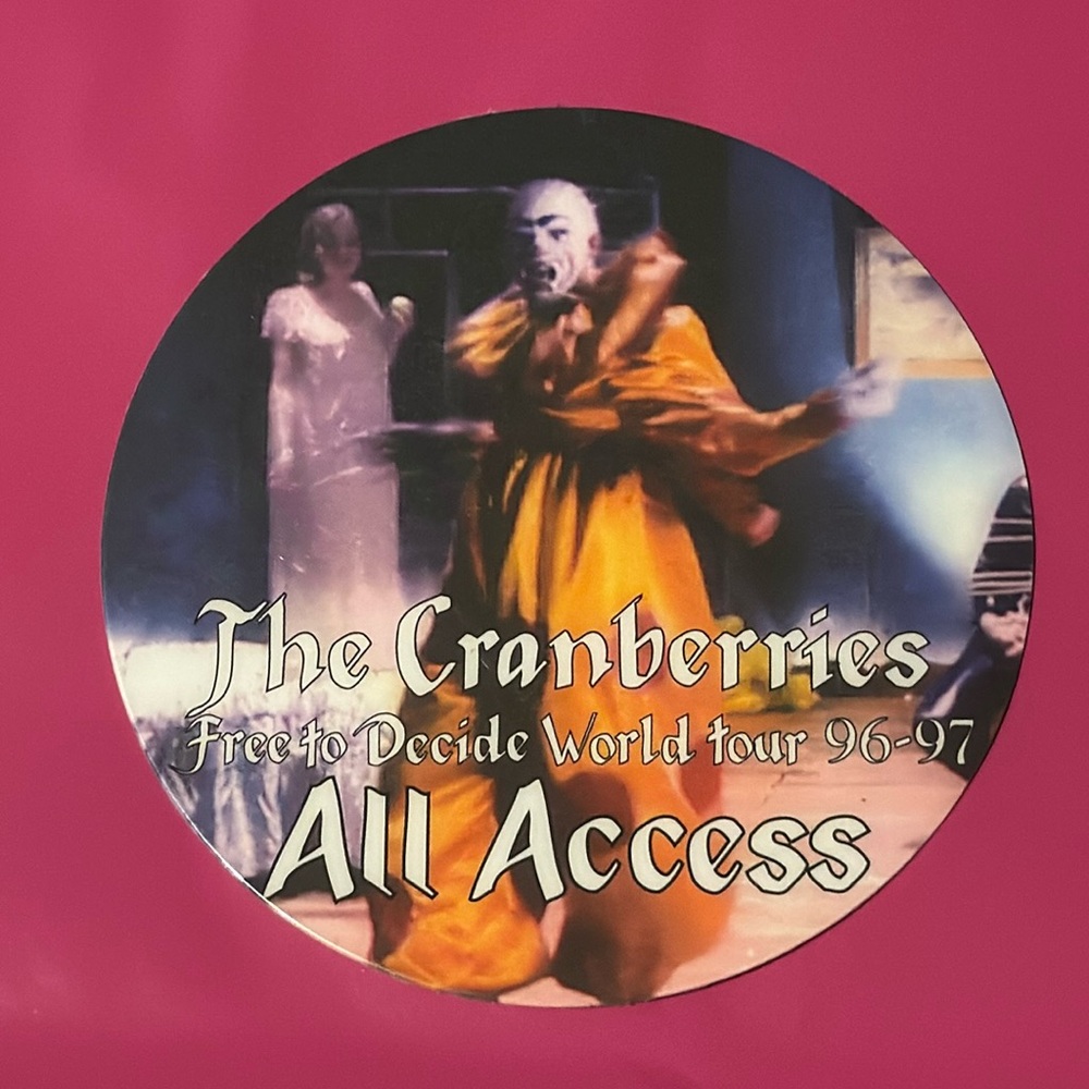 The CRANBERRIES (Free to Decide World tour 96-97 All Access pass. Hard plastic💫